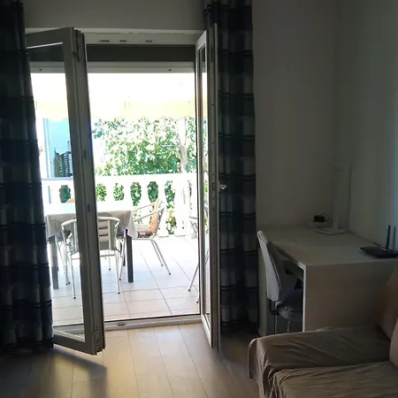 Seaside House For Families With Children - Diklo, - 20962 Tatil Evi