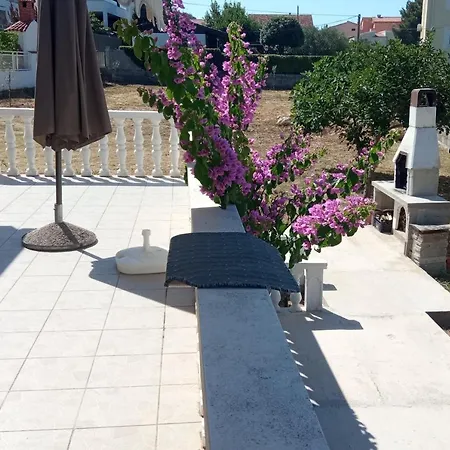 펜션 Seaside House For Families With Children - Diklo, - 20962 자다르